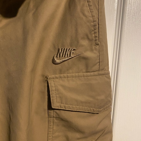 Nike ultralight utility pants- Mens - Picture 3 of 4